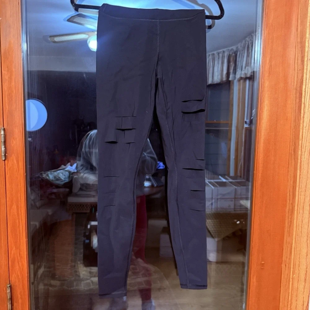 ALO Yoga High-Waisted Ripped Warrior Leggings Black Women's XXS